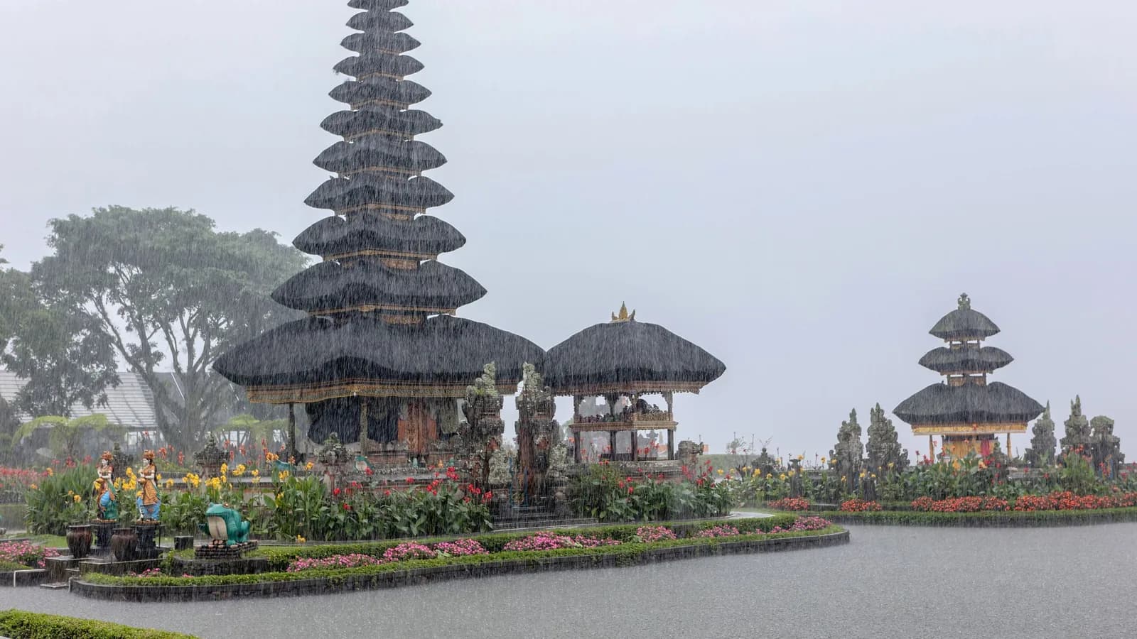 Glissement de terrain à Tabanan : trois maisons touchées à Sanggulan