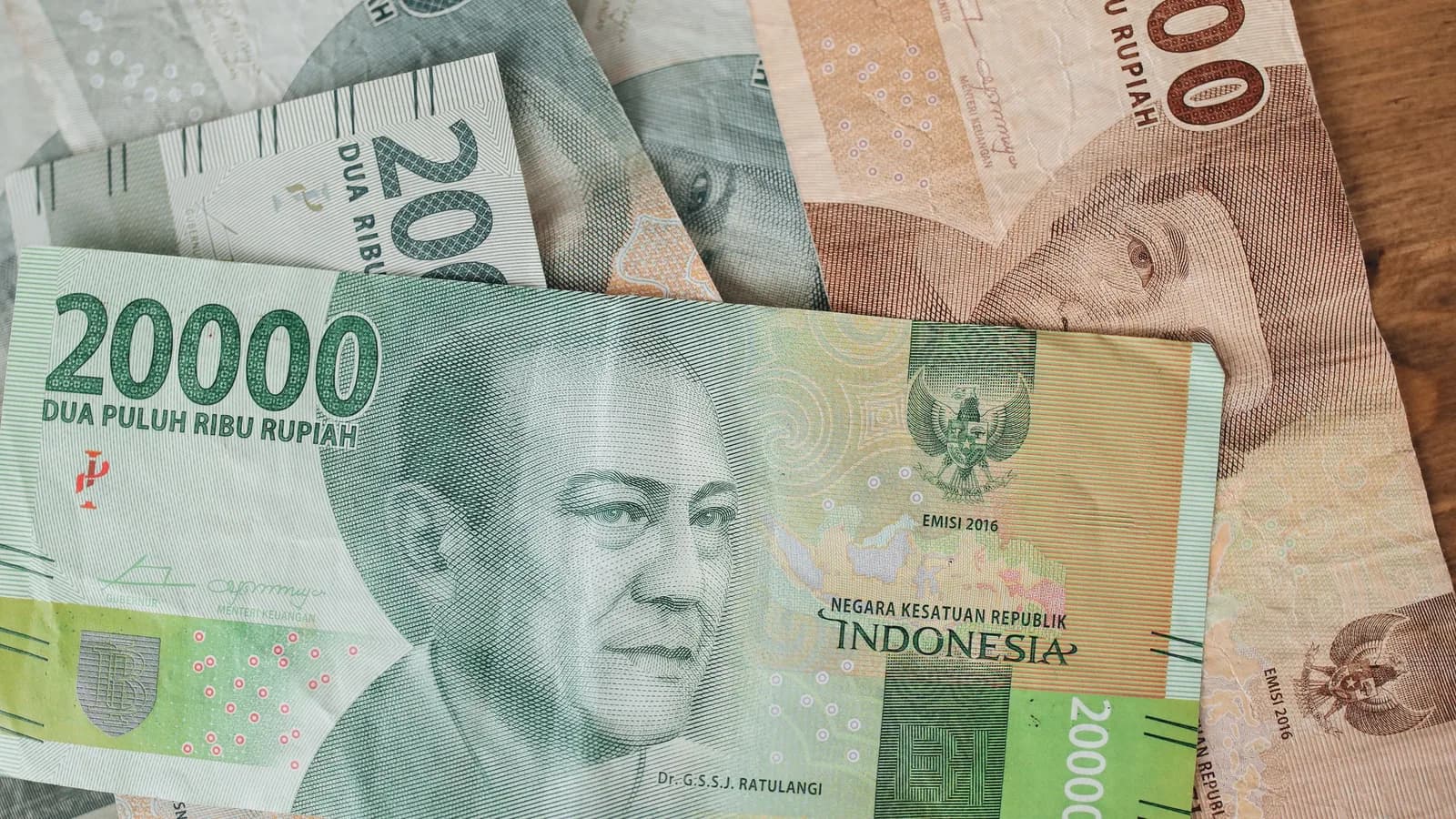 Faux billets à Bali : 3 731 coupures détruites, les 100 000 IDR en tête