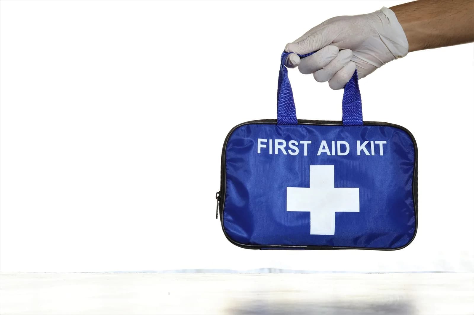 Trousse de premiers secours de voyage à emporter à Bali