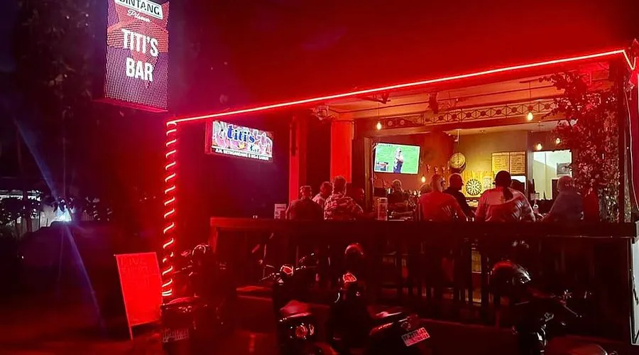 Titi's Kitchen and Sports Bar à Sanur